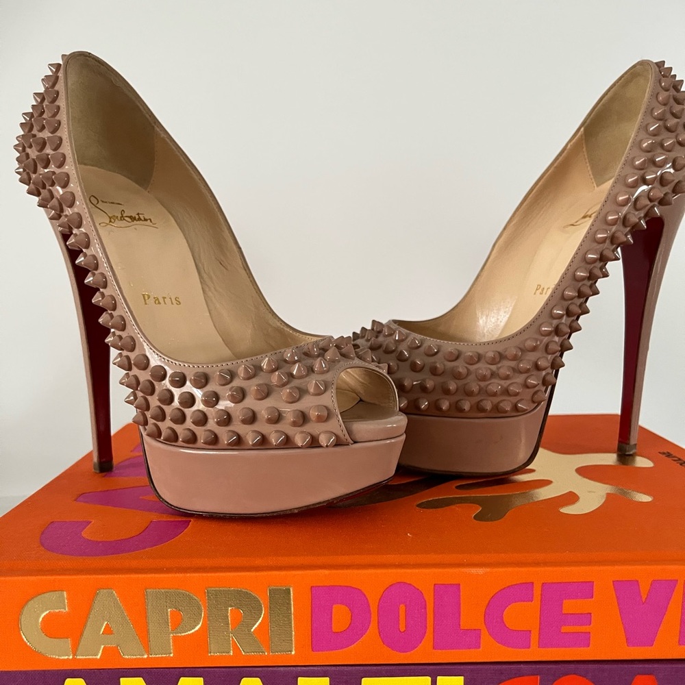 Christian Louboutin Nude Patent Leather Alti Pump Spikes heels
